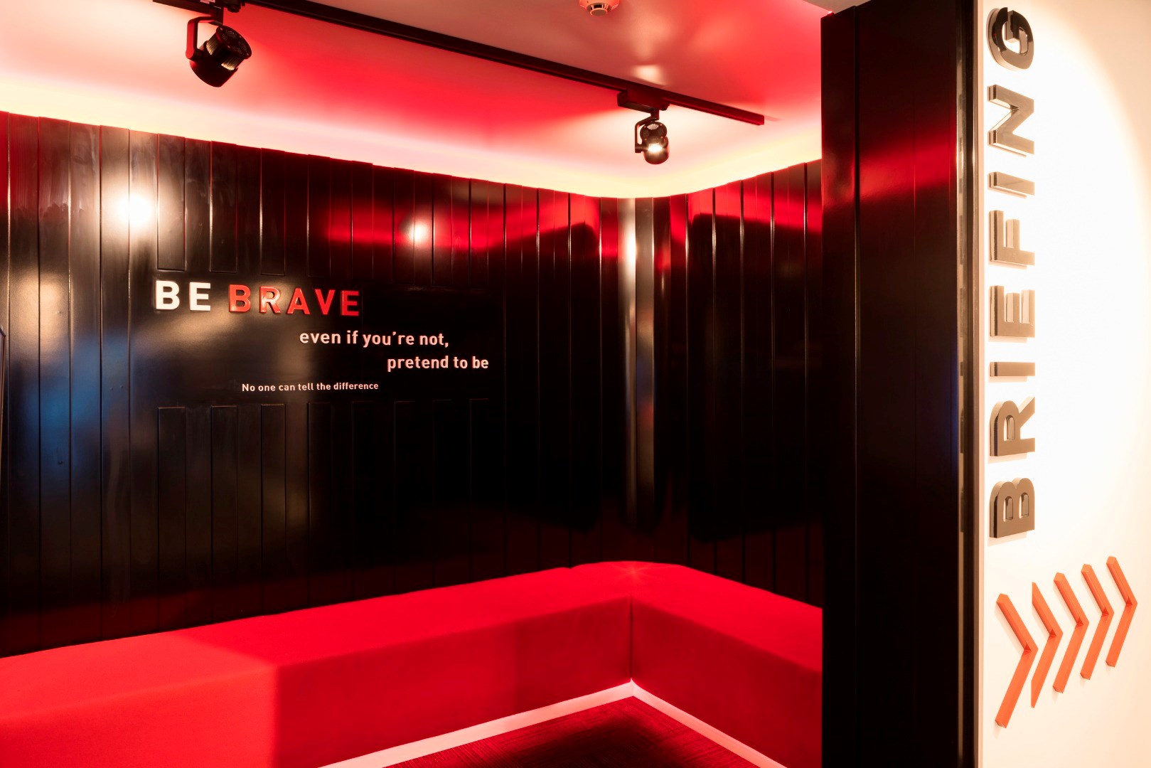 custom signs 3D lettering sign company signwriters wanaka