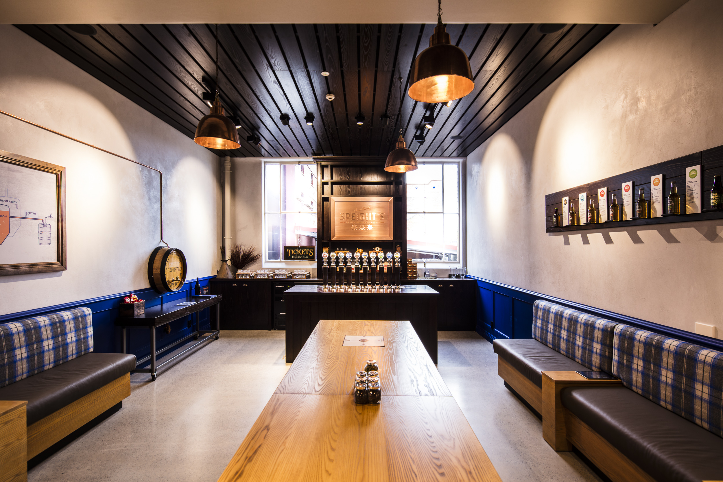 bar refurbishment restaurant fit out retail fit out