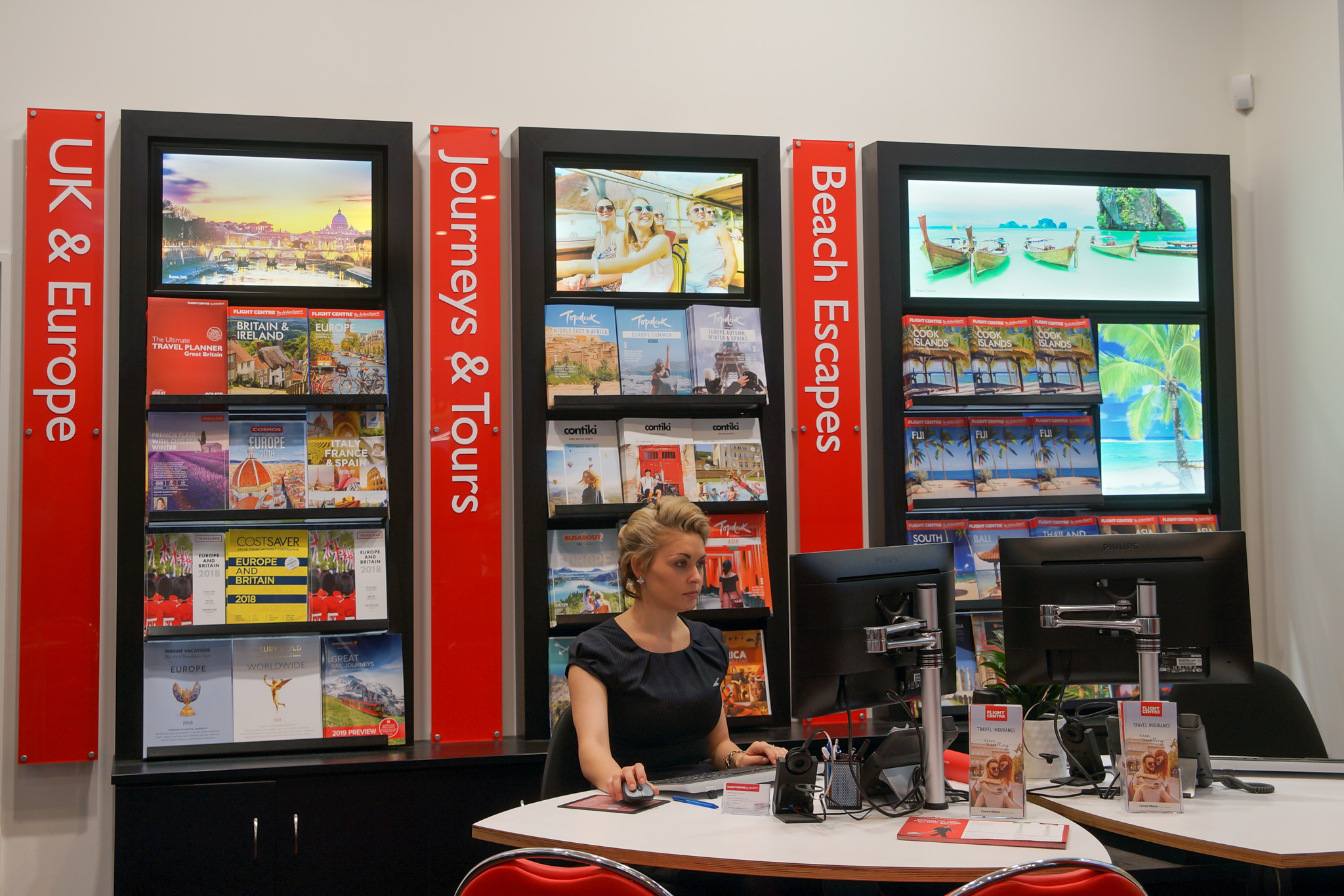 department signage flight centre christchurch northlands