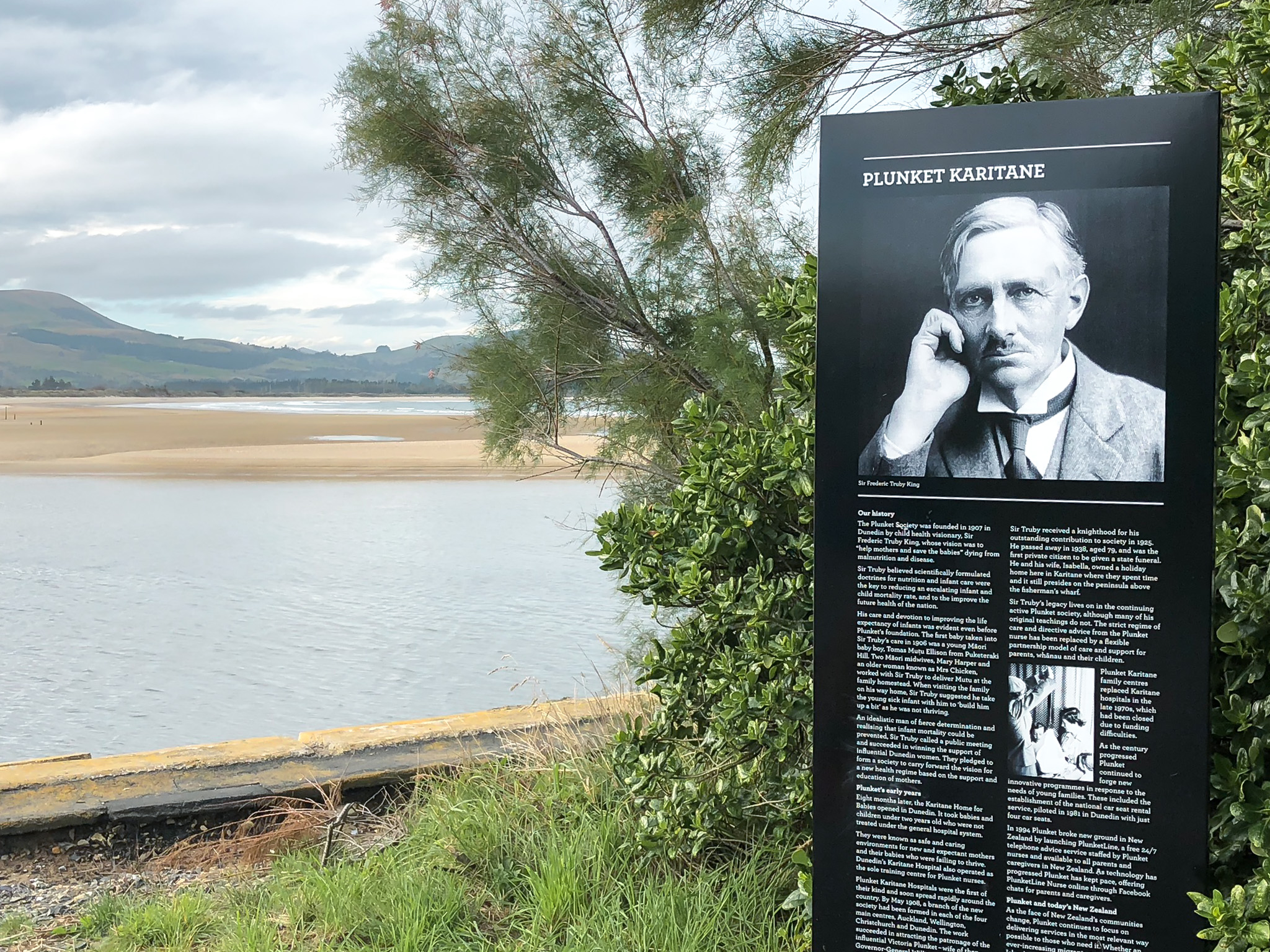 Outdoor signage and promotion Dunedin